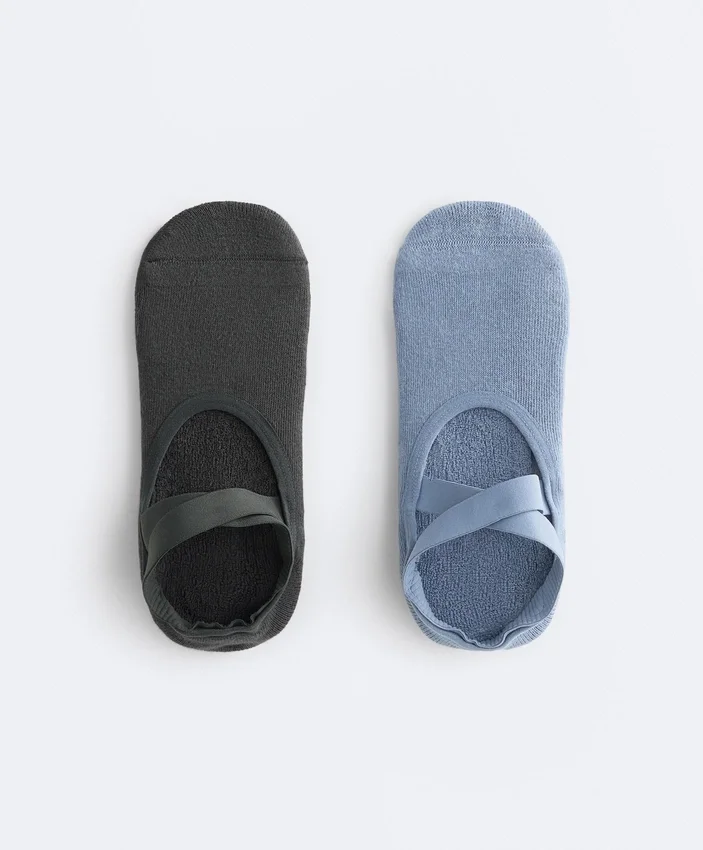 2 paia di calze imbottite in misto cotone per yoga e pilates con fasce incrociate 2 paia di calze imbottite in misto cotone per yoga e pilates con fasce incrociate