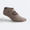 2 paia di calze imbottite in misto cotone per yoga e pilates con fasce incrociate 2 paia di calze imbottite in misto cotone per yoga e pilates con fasce incrociate
