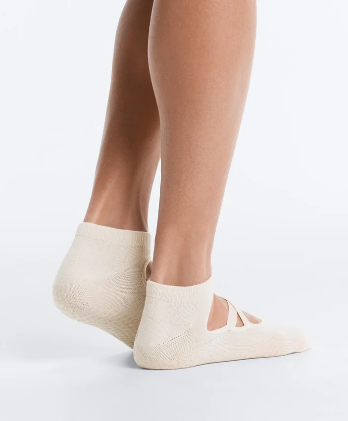 2 paia di calze in misto cotone per yoga e pilates con fasce incrociate 2 paia di calze in misto cotone per yoga e pilates con fasce incrociate