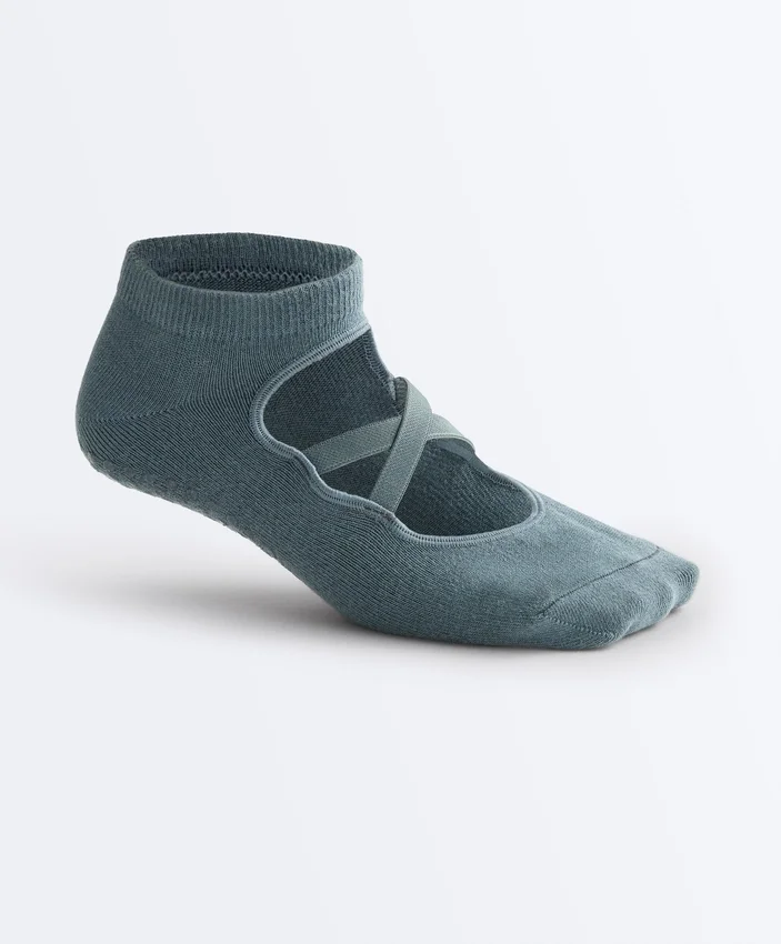 2 paia di calze in misto cotone per yoga e pilates con fasce incrociate 2 paia di calze in misto cotone per yoga e pilates con fasce incrociate