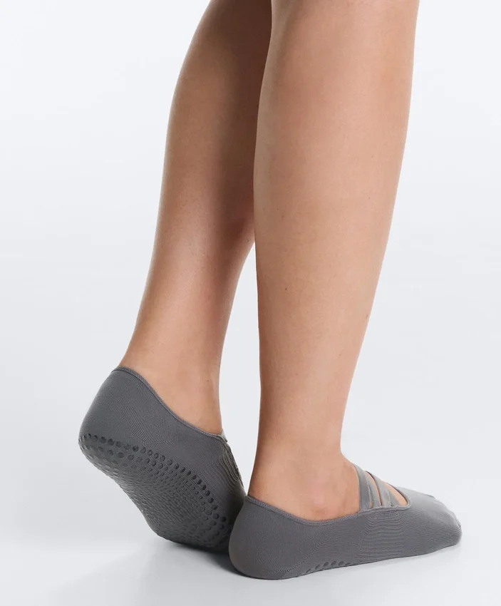 2 paia di calze invisibili in misto poliammide per yoga e pilates con doppio elastico 2 paia di calze invisibili in misto poliammide per yoga e pilates con doppio elastico