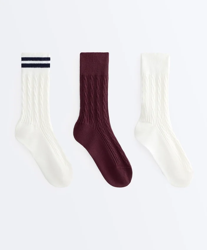3 paia di calze classiche in misto cotone 3 paia di calze classiche in misto cotone
