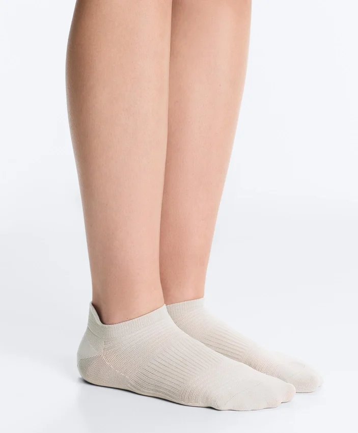 3 paia di calze da sneaker in misto poliammide con linguetta sul tallone 3 paia di calze da sneaker in misto poliammide con linguetta sul tallone