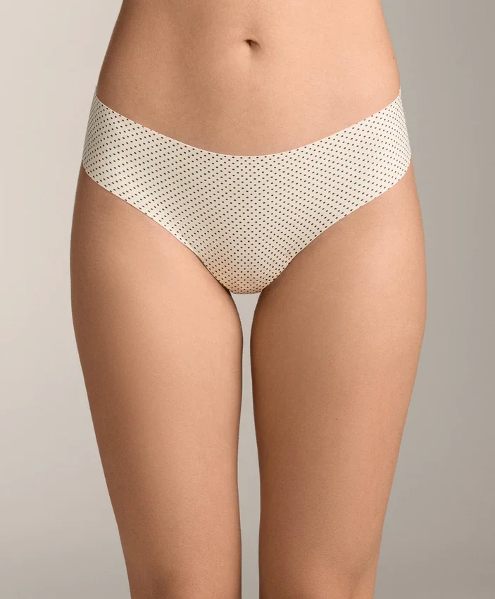 3 slip brasiliani invisibili in misto poliammide tagliati al laser 3 slip brasiliani invisibili in misto poliammide tagliati al laser