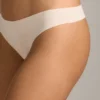 5 perizomi Pantone™ in misto poliammide invisibili 5 perizomi Pantone™ in misto poliammide invisibili