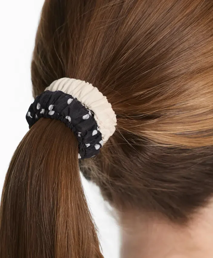 5 Scrunchies 5 Scrunchies