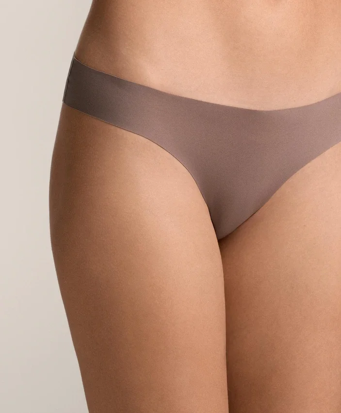 5 slip bikini classici con taglio a U in misto poliammide 5 slip bikini classici con taglio a U in misto poliammide