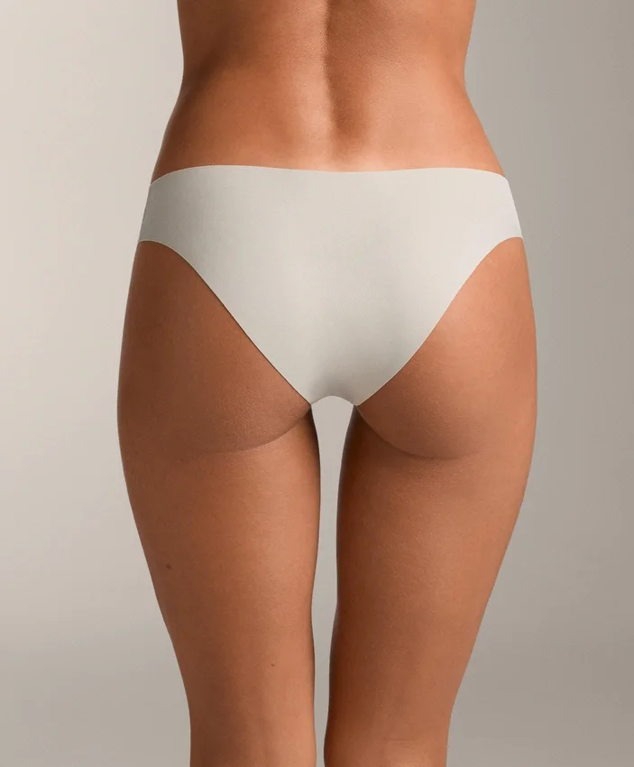 5 slip classici invisibili in misto poliammide con taglio a V 5 slip classici invisibili in misto poliammide con taglio a V