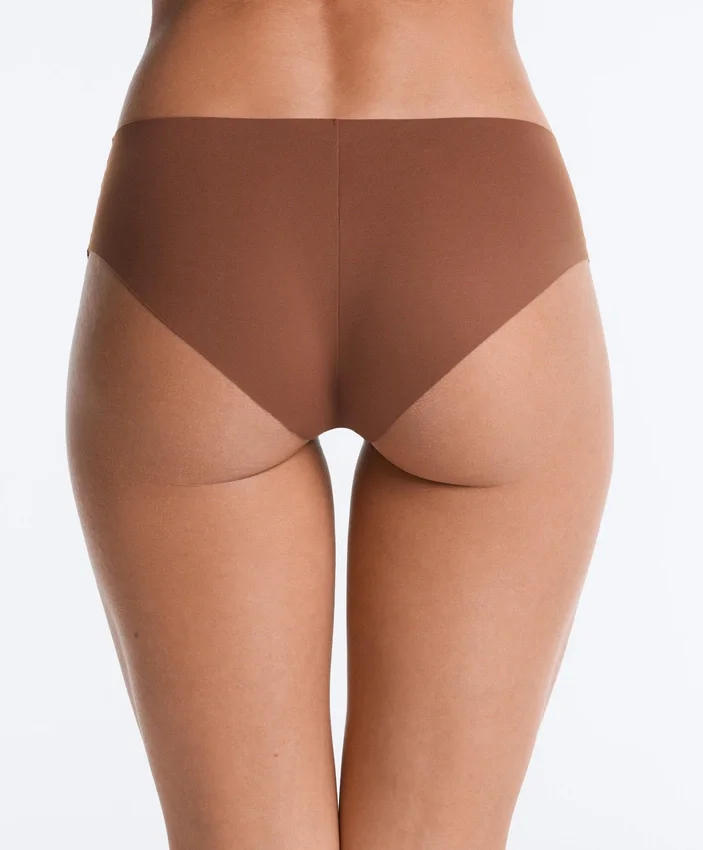 5 slip hipster invisibili in misto poliammide tagliati al laser 5 slip hipster invisibili in misto poliammide tagliati al laser