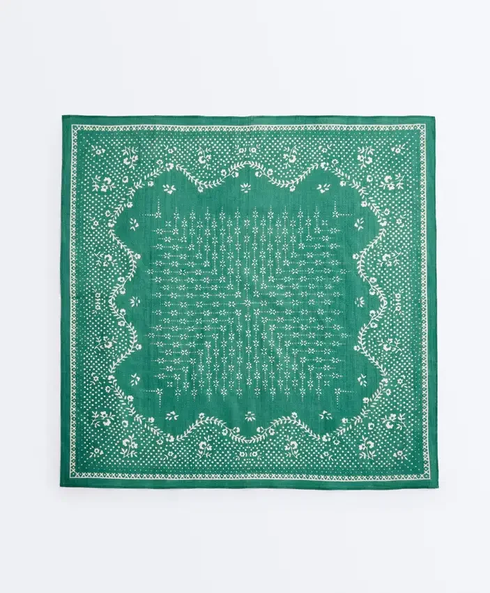 Bandane con stampa floreale 100% cotone Bandane con stampa floreale 100% cotone