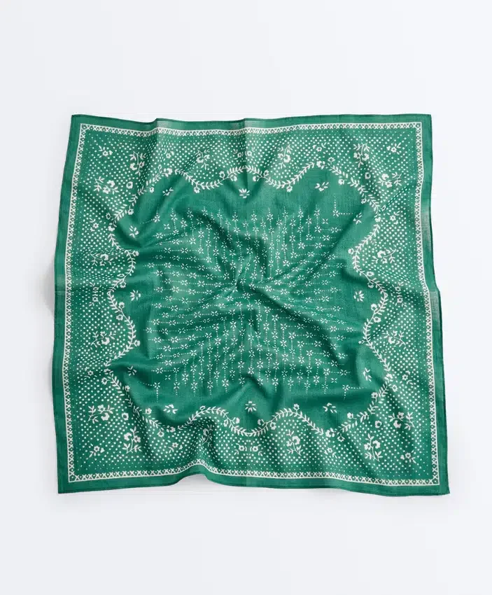 Bandane con stampa floreale 100% cotone Bandane con stampa floreale 100% cotone