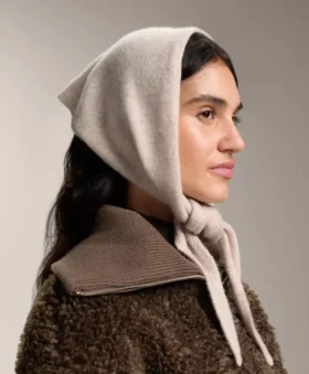Bandane in maglia 90% lana e 10% cashmere Bandane in maglia 90% lana e 10% cashmere