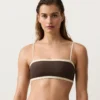 Bikini a fascia con bordi a contrasto Bikini a fascia con bordi a contrasto