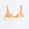Bikini con scollo all’americana in tessuto stropicciato Bikini con scollo all’americana in tessuto stropicciato