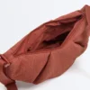 Borsa a tracolla trapuntata testurizzata Borsa a tracolla trapuntata testurizzata