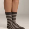 Calze classiche in 19% cashmere e 12% lana Calze classiche in 19% cashmere e 12% lana