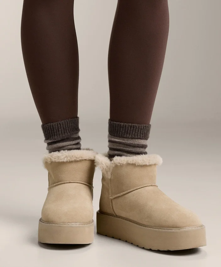 Calze classiche in 19% cashmere e 12% lana Calze classiche in 19% cashmere e 12% lana