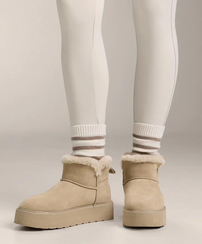 Calze classiche in 19% cashmere e 12% lana Calze classiche in 19% cashmere e 12% lana