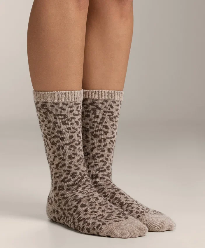 Calze classiche in 19% cashmere e 12% lana Calze classiche in 19% cashmere e 12% lana