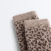 Calze classiche in 19% cashmere e 12% lana Calze classiche in 19% cashmere e 12% lana