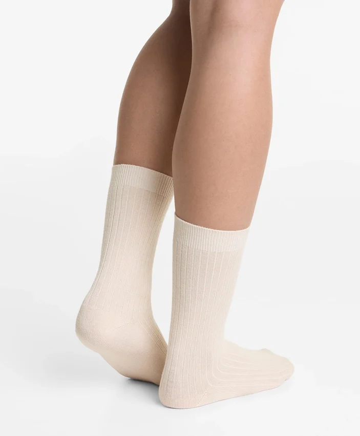 Calze classiche in misto modal con il 13% di cashmere Calze classiche in misto modal con il 13% di cashmere