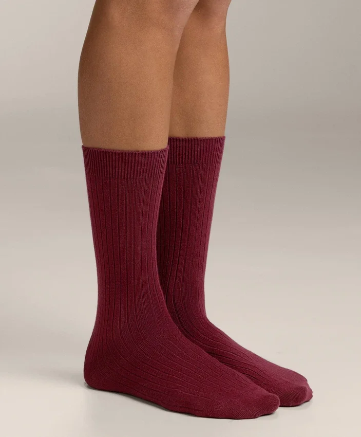 Calze classiche in misto modal con il 13% di cashmere Calze classiche in misto modal con il 13% di cashmere