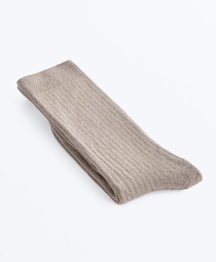 Calze classiche in misto modal con il 13% di cashmere Calze classiche in misto modal con il 13% di cashmere