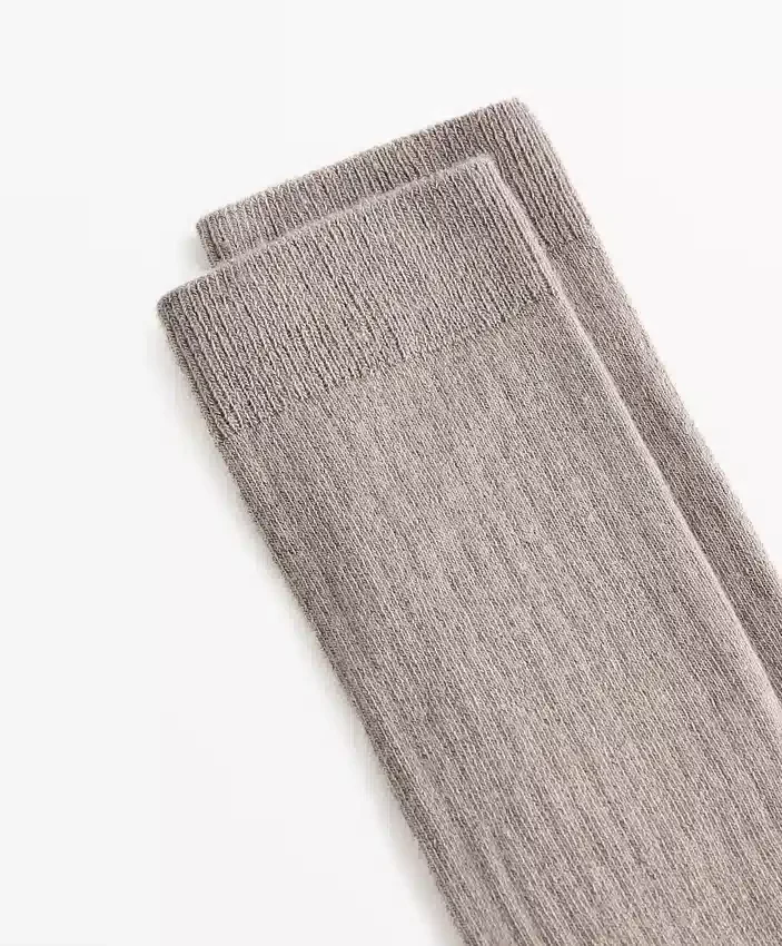 Calze classiche in misto modal con il 13% di cashmere Calze classiche in misto modal con il 13% di cashmere