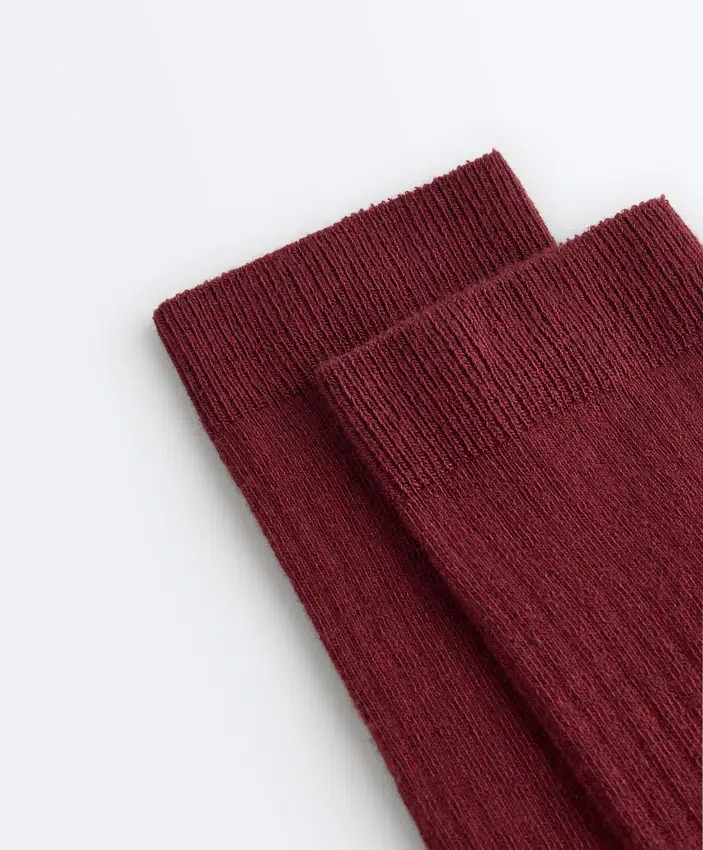 Calze classiche in misto modal con il 13% di cashmere Calze classiche in misto modal con il 13% di cashmere