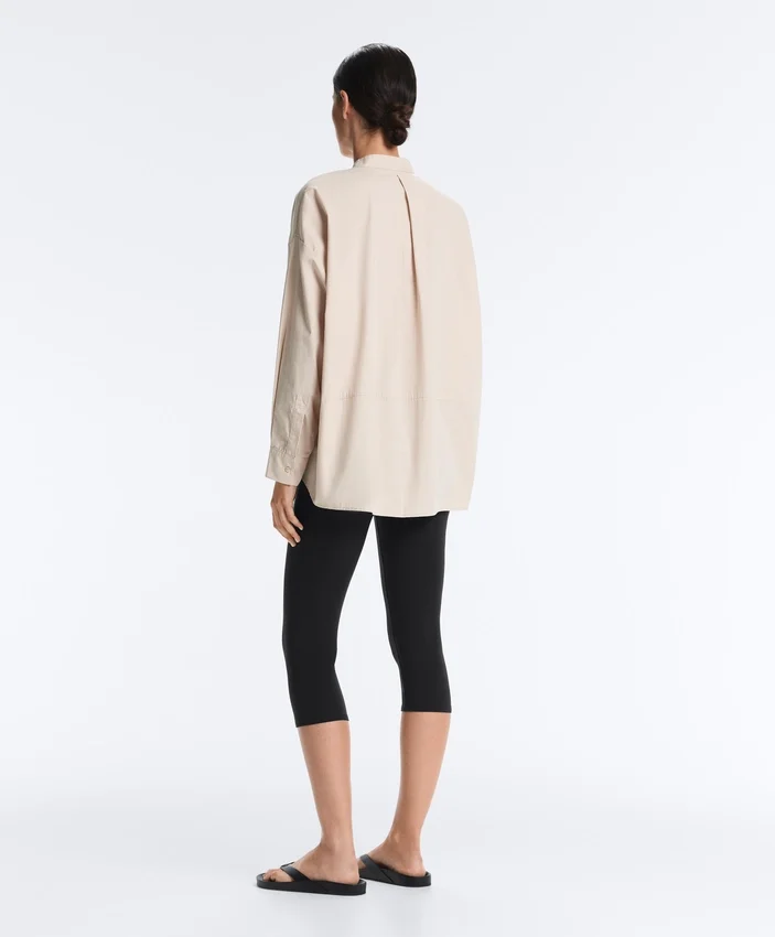 Camicie con colletto alla coreana in 100% cotone Camicie con colletto alla coreana in 100% cotone