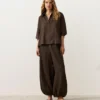 Camicie oversize a maniche corte in 100% lino Camicie oversize a maniche corte in 100% lino