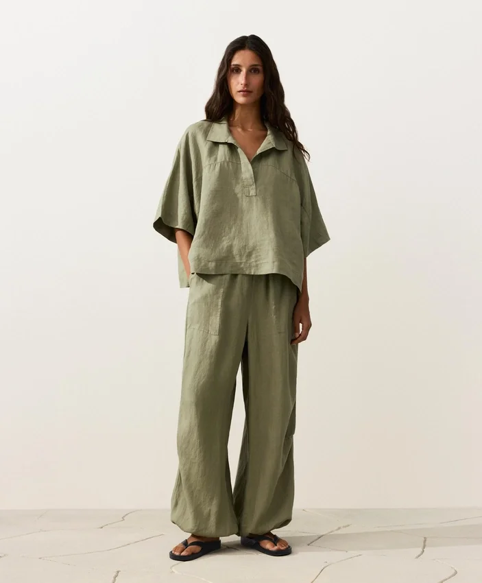 Camicie oversize a maniche corte in 100% lino Camicie oversize a maniche corte in 100% lino