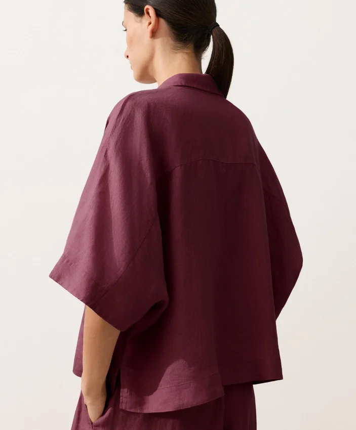 Camicie oversize a maniche corte in 100% lino Camicie oversize a maniche corte in 100% lino
