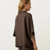 Camicie oversize a maniche corte in 100% lino Camicie oversize a maniche corte in 100% lino