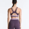 Canotta a compressione con scollo all’americana