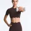 Leggings a vita alta Compressive con Core Control, lunghezza alla caviglia e dettaglio a onde Leggings a vita alta Compressive con Core Control, lunghezza alla caviglia e dettaglio a onde