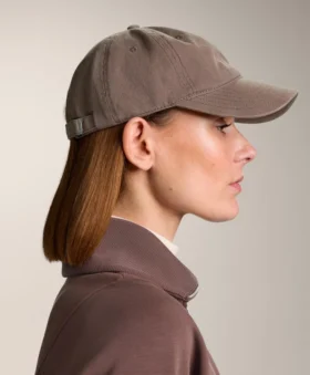 Cappellino in 100% cotone effetto lavato
