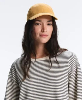 Cappellino in 100% cotone effetto lavato