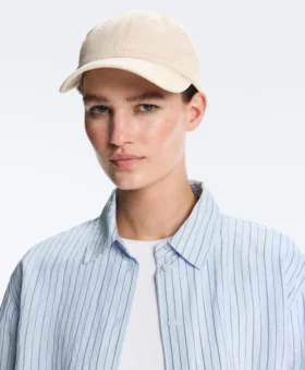 Cappellino in 100% cotone effetto lavato