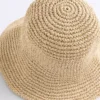 Cappello a secchiello intrecciato effetto rafia