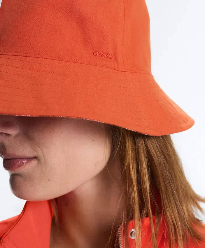 Cappello a secchiello reversibile in misto cotone a quadri Cappello a secchiello reversibile in misto cotone a quadri