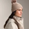 Cappello in maglia mista lana con pompon