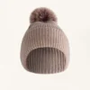 Cappello in maglia mista lana con pompon