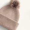Cappello in maglia mista lana con pompon