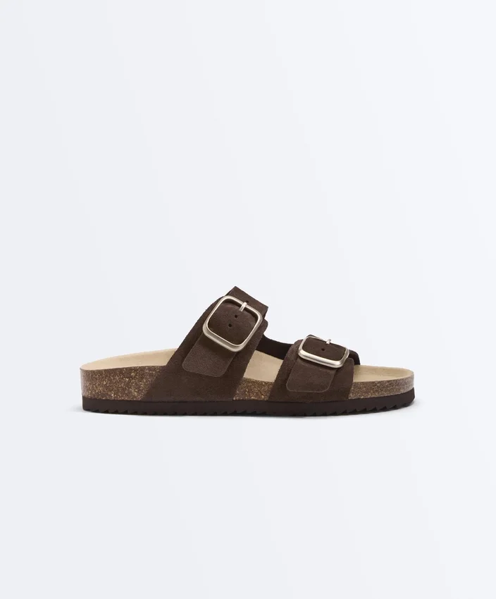 Ciabatte con fibbia in pelle crosta Ciabatte con fibbia in pelle crosta