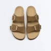 Ciabatte con fibbia in pelle crosta Ciabatte con fibbia in pelle crosta
