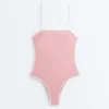 Costume intero a fascia con bordi a contrasto Costume intero a fascia con bordi a contrasto