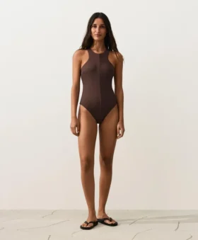 Costume intero a fascia con scollo all’americana