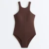 Costume intero a fascia con scollo all’americana