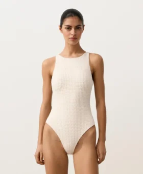 Costume intero all’americana in maglia all’uncinetto con effetto a bolle